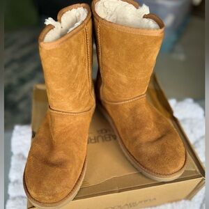 Koolaburra Chestnut Suede Boots